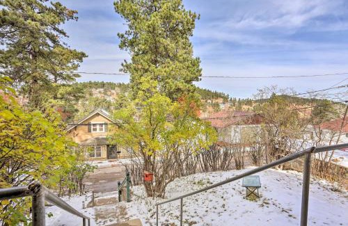 Deadwood House | Mountain-View Lead Home with Patio and Fire Pit!