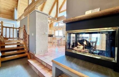 North Powder House | Mountain View Lodge, Sleeps 14, Near Anthony Lakes