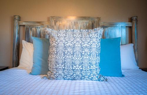 Wapato Point Hotel | Mountain View Lodge