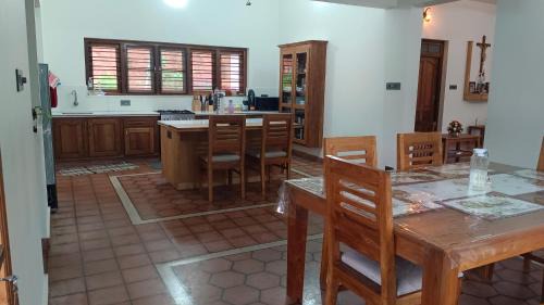 Todupulai House | Mountain View Villa Vacation Rental