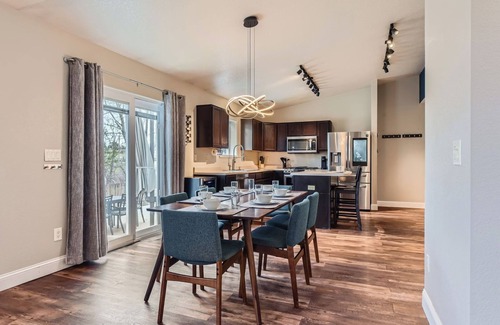 Roxborough House | Mountain Views! 3 bedroom close to Lockheed Martin