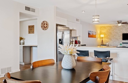 North Mountain House | Mountain Views | Hiking & Adventure