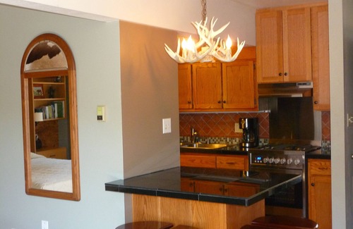 Estes Park Apartment | Mountain views, walk to downtown Estes, The Bunkhouse @ Old Man Mountain Studios