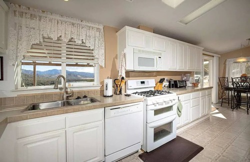 Warner Springs Other | Mountain Vineyard Retreat.