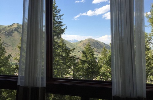 Jackson House | Mountainside Chateau In Jackson Hole - View of Tetons, Walk To Town