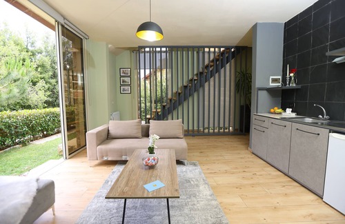 Bmahray House | Mountscape