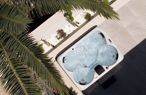 Bali Villa | Mousses Villa, with Pool & Spa Whirlpool by the Beach