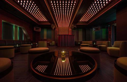 Williamsburg Hotel | Moxy Brooklyn Williamsburg