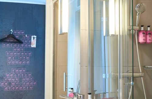 Custom House Hotel | Moxy London Excel