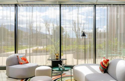 Torre Annunziata Hotel | Moxy Pompeii