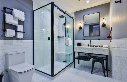 Qingpu Hotel | Moxy Shanghai Hongqiao NECC