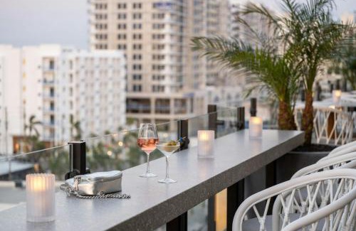 St. Petersburg - Clearwater Hotel | Moxy St. Petersburg Downtown