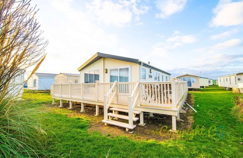 Camber RV Rental | MP720 Lodge - Camber Sands