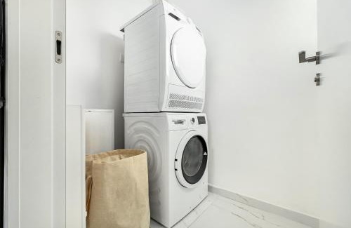 Jerusalem City Centre Apartment | MR savyon view 2BR with balcony