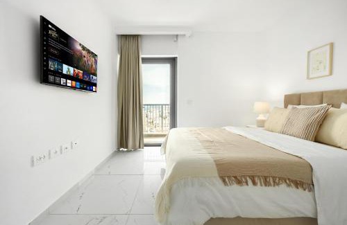 Jerusalem City Centre Apartment | MR savyon view 2BR with balcony