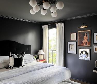 Turtle Creek Apartment | MrNomad Boutique Hotel Parisian Townhouse