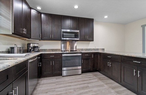 East Hill House | Ms. Pensacola! 15min drive to Pensacola Beach!