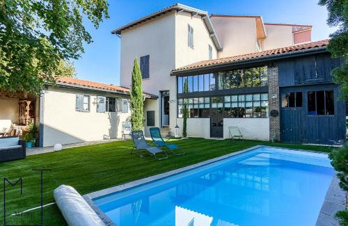 Condrieu House | MT.1937
