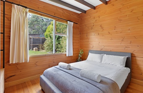 Gray Cabin | Mt Elephant Forrest Cabin