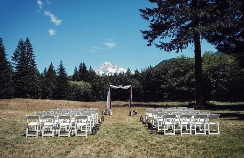 Rhododendron Cabin | Mt. Hood View