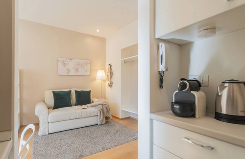 Como Apartment | MT Studio 2 - Studio Apartment, Sleeps 2