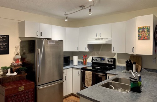 Courtenay Ski Chalet | Mt. Washington Ski Chalet on Mount Washington