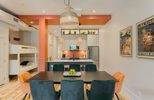 Plateau Mont Royal Apartment | MTLVR #18| Almost ground floor! 6 beds, central A/C