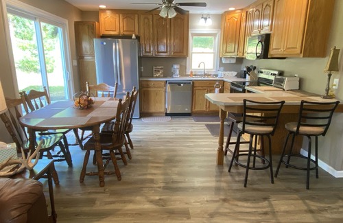 Sparta House | Mtn Secret Farm House, Privacy, River, Firepit, Deck, Fishing, Hiking, Outdoors.