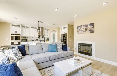 Beaumont House | Mtn-View Gem w/Private Yard: Luxe Beaumont Home