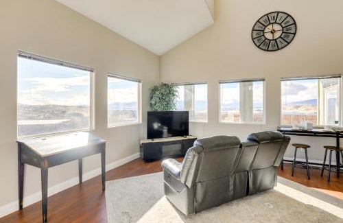 Sparks House | Mtn-View Haven with Hot Tub! 28 Mi to Mt Rose Ski