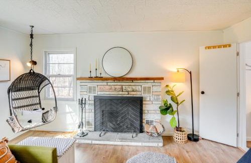 Round Top House | Mtn Views and On-Site Hiking Trails Catskills Cabin