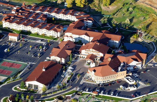 Midway Villa | Mtn Villa Retreat~Hot Spring, Skiing & Park City Villa 2016