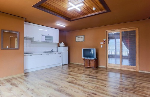 Seolcheon-myeon House | Muju Bethel Pension