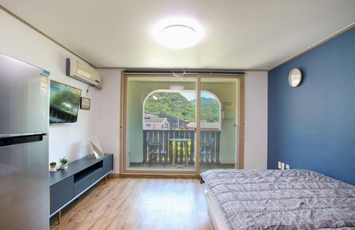 Seolcheon-myeon House | Muju Full House Pension