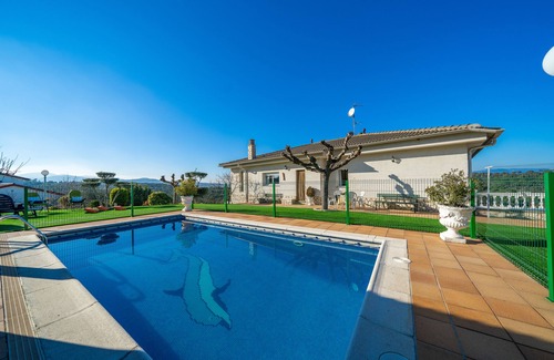 Mas Altaba Villa | Mulberry Lux House, Beautiful outdoor area with pool and barbecue