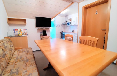 Meckenbeuren Apartment | Multi-bed room for 3 guests with 20m² in Meckenbeuren (165003)