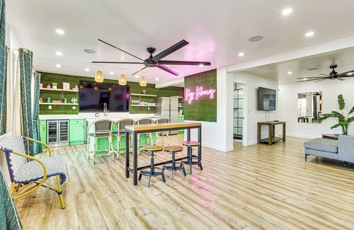 Moovalya Keys House | Multi-Home Retreat on Colorado River w/Boat Dock!