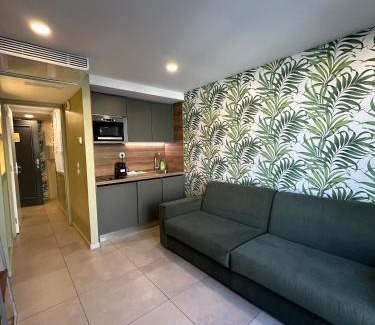 8th Arrondissement Apartment | MULTIRESIDENCE L'ELYSEE Paris