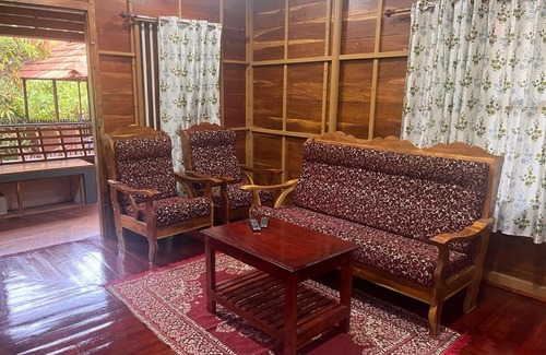 Munroe Island House | Mundromocktail Tourist Home