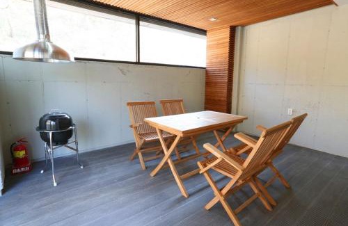 Mungyeong House | Mungyeong Arten Pool Villa