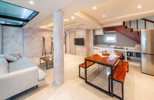 Mungyeong House | Mungyeong The Most Pool Villa