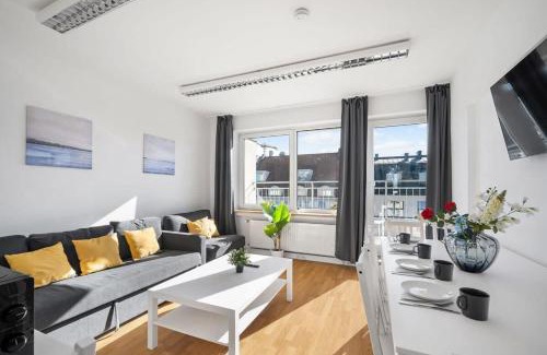 Ludwigsvorstadt-Kliniken Apartment | Munich Gem - 2 Bedroom Alpine View Tranquility