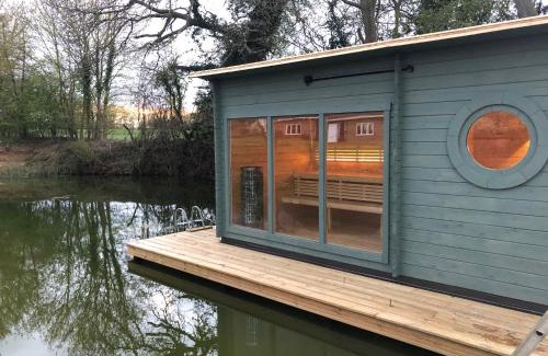 Stowmarket Other | Muntjac Cabin