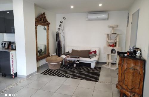 Krutenau Bed & Breakfast | Murat appartement 1 chambre double