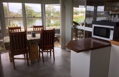 Murwillumbah House | Murwillumbah Riverfront Home Gallery - Pet Friendly - walk to town