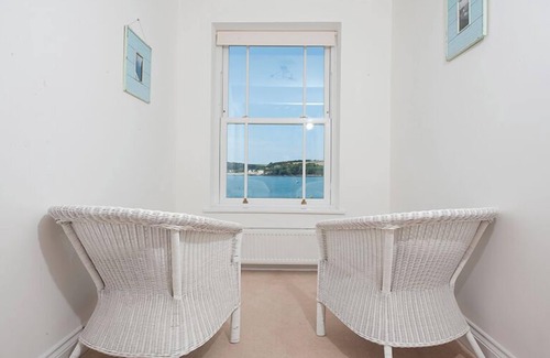 St Ishmaels Cottage | Musselwick House, holiday property St Ishmaels, Near Dale, Sleeps 8, 4 bedrooms, bathrooms