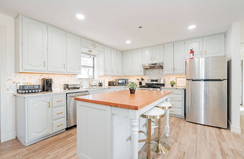 Weston House | Mustang Memories at Pilot Point – Cozy gatherings & Outdoor fun