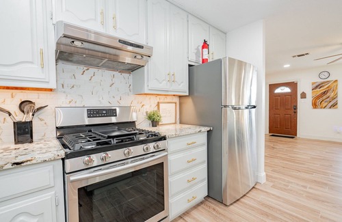 Weston House | Mustang Memories at Pilot Point – Cozy gatherings & Outdoor fun