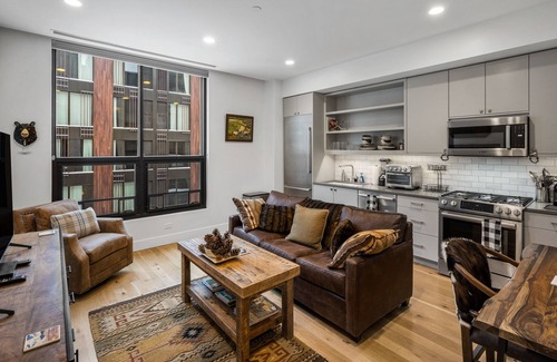 Downtown Bozeman Condo | Mustang Sally-One bedroom condo in Downtown Bozeman, 30 Night Minimum