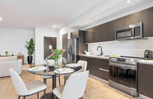 Downtown Miami Apartment | MVR - Wake Up to Miami-s Most Iconic Views